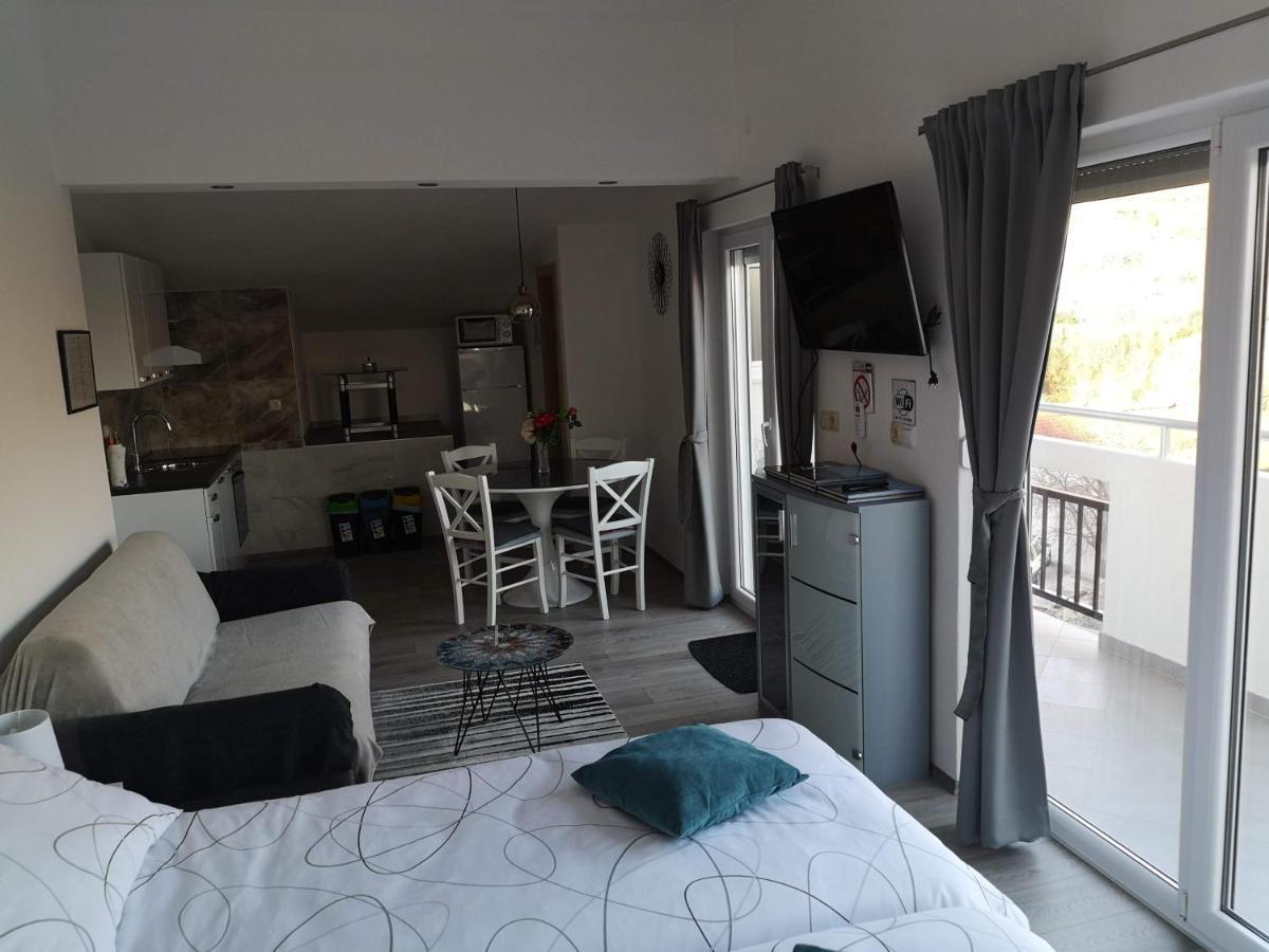 Ana Marija Apartment Solin Bagian luar foto