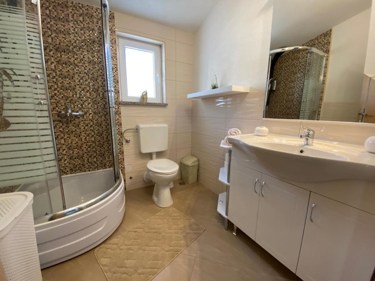 Ana Marija Apartment Solin Bagian luar foto
