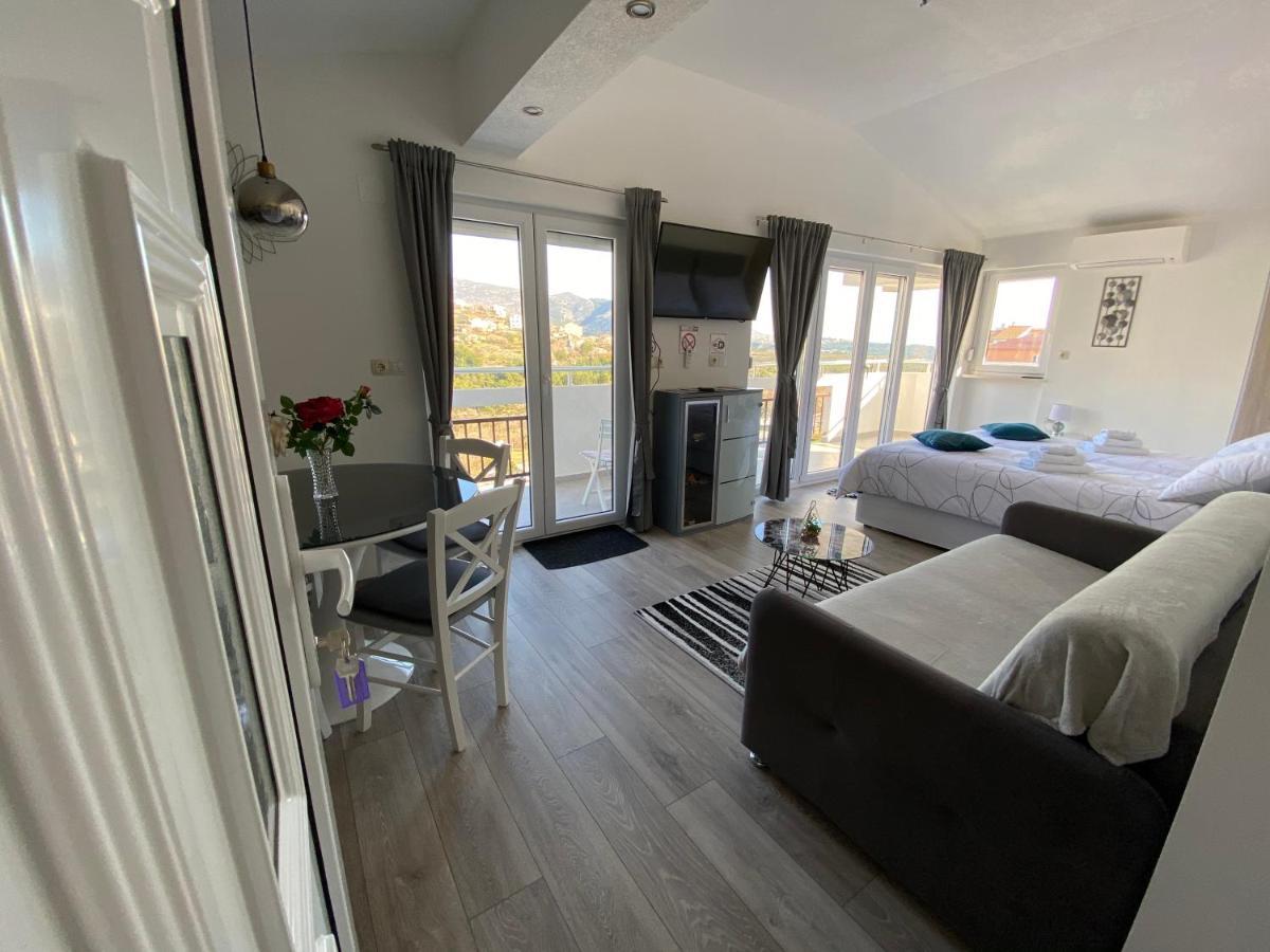 Ana Marija Apartment Solin Bagian luar foto